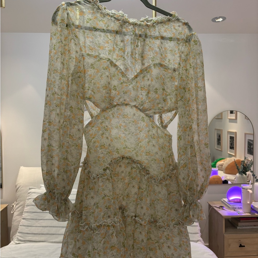 Size: XS 
Colour: neutral/summery
Condition: brand new
Retail Price: $110